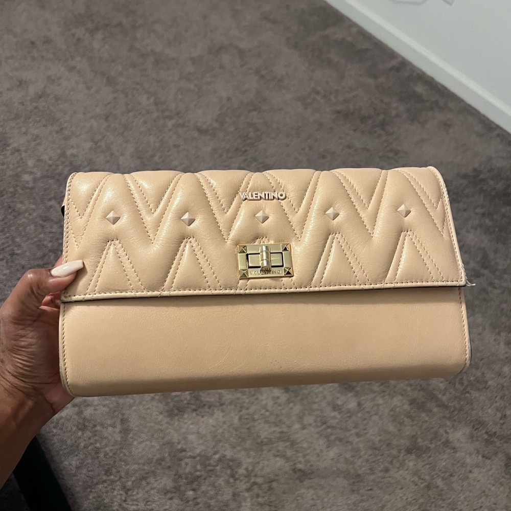Nude valentino bag